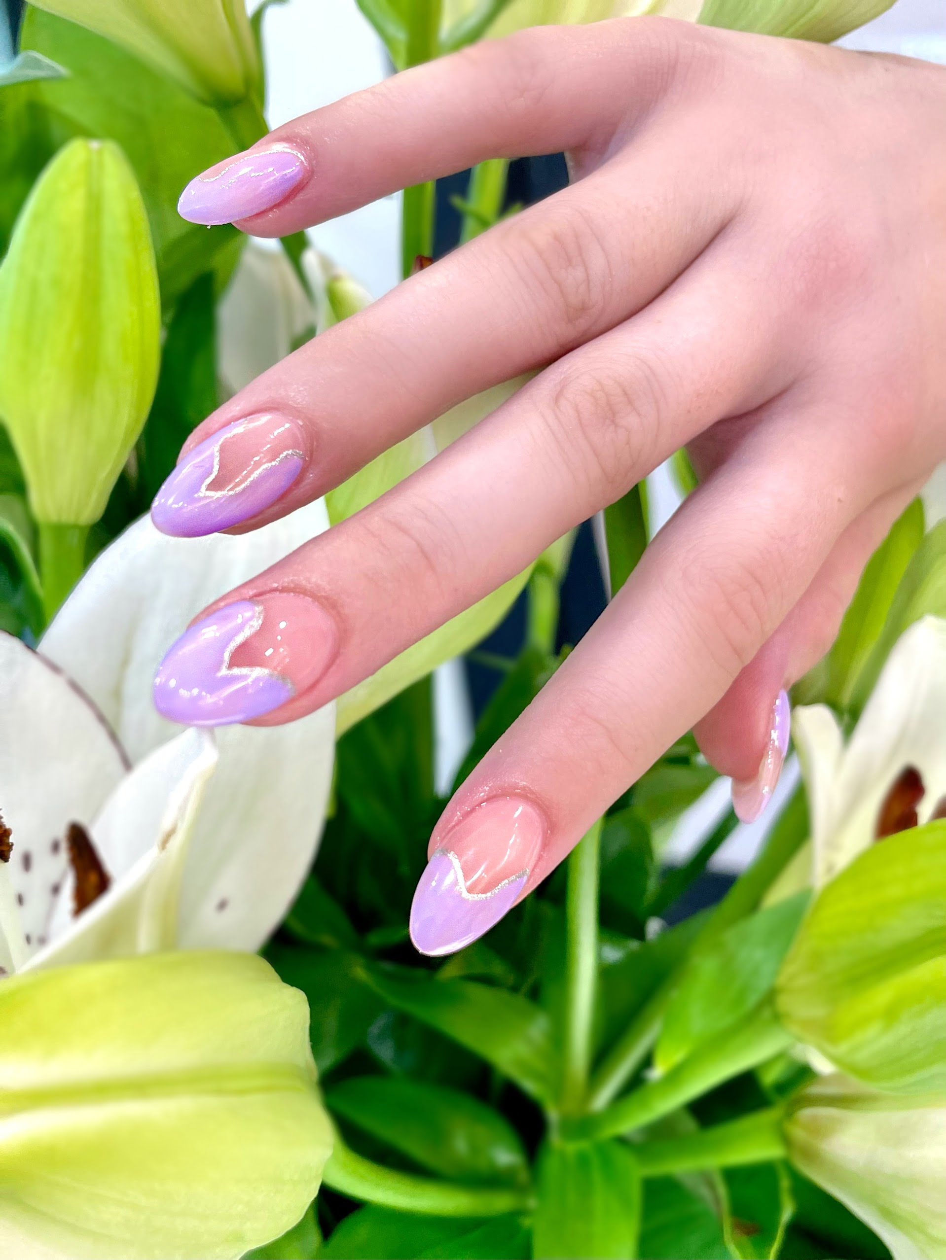 Lavender nail can be a wisely choice