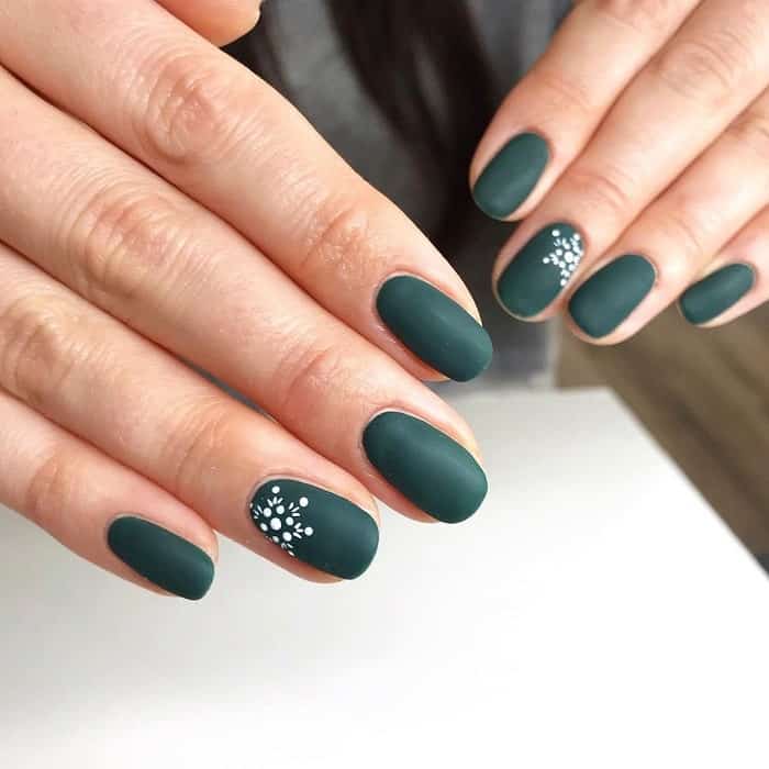 The Prettiest Green Nails Design Ideas to Wear in 2021 | Green nails, Gel  nails, Stylish nails