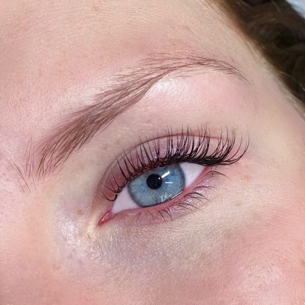 Everything About Classic Eyelash Extensions 