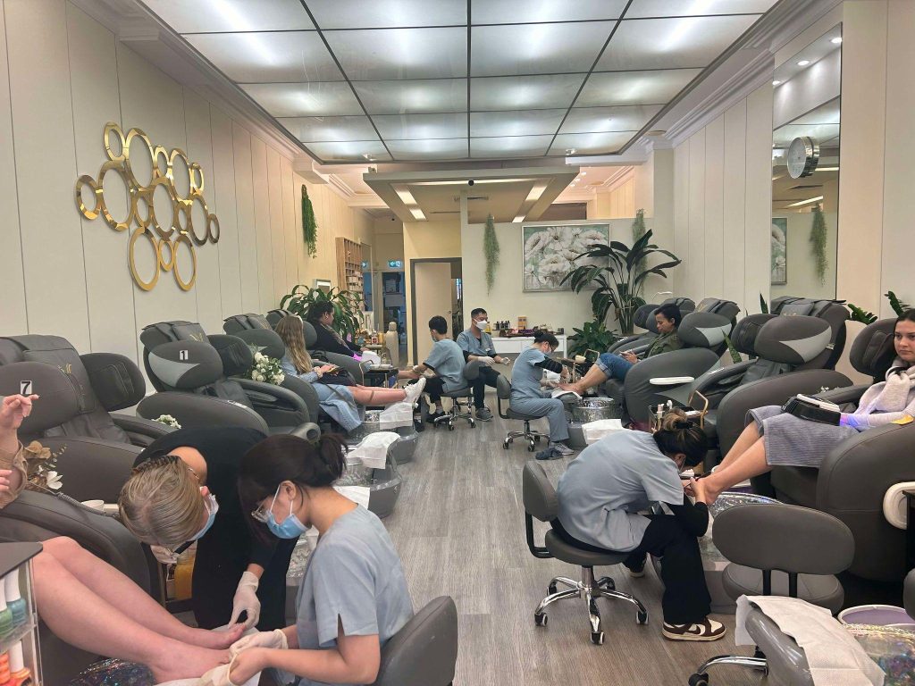 Want Longer, Stronger Nails? BIAB at Selective Nails is the Perfect Solution!