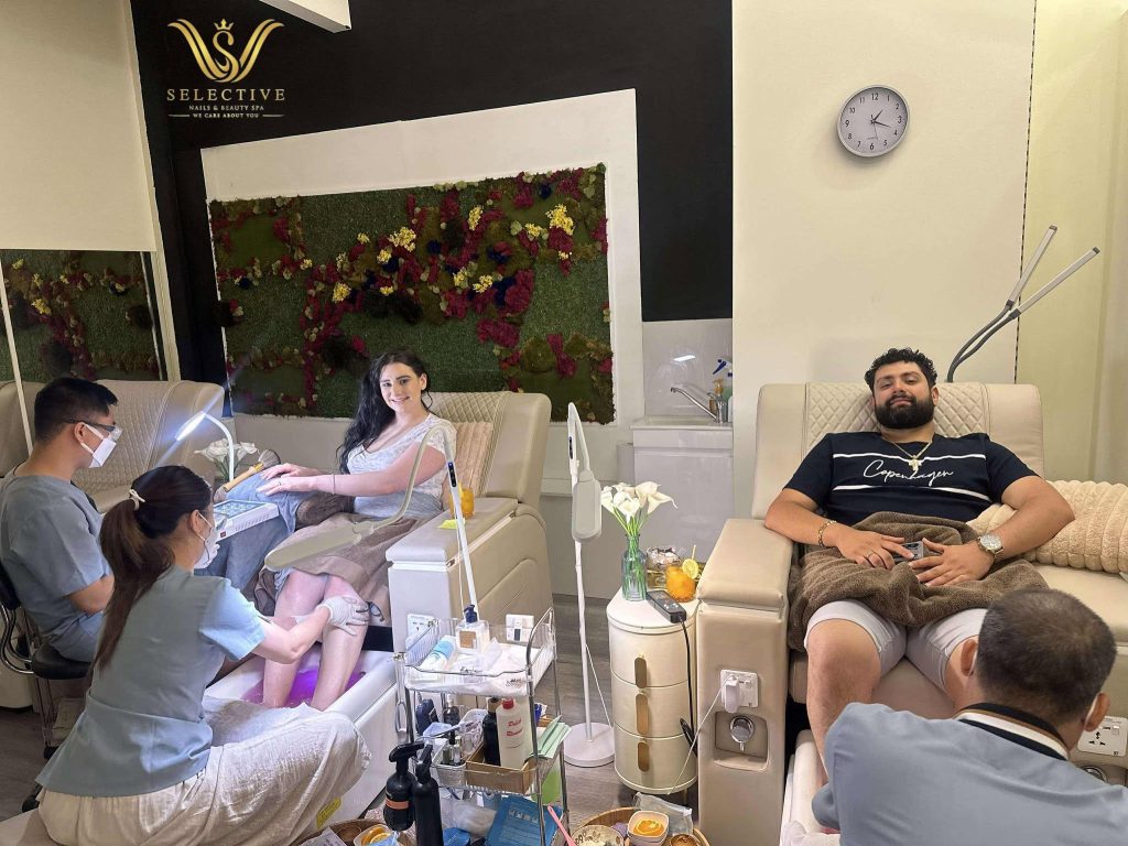 Want Picture-Perfect Wedding Nails? Here’s the Top Choice for Brides!