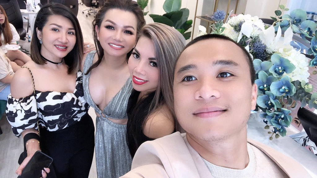 Looking for a Nail Salon Near You? Discover Selective Nails Today!