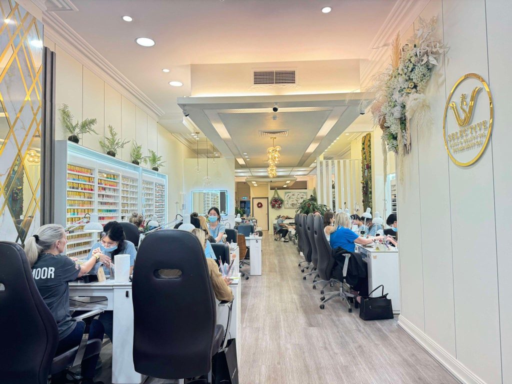 Nail & Beauty Combination – Multi-Service Salon & Complete Makeovers