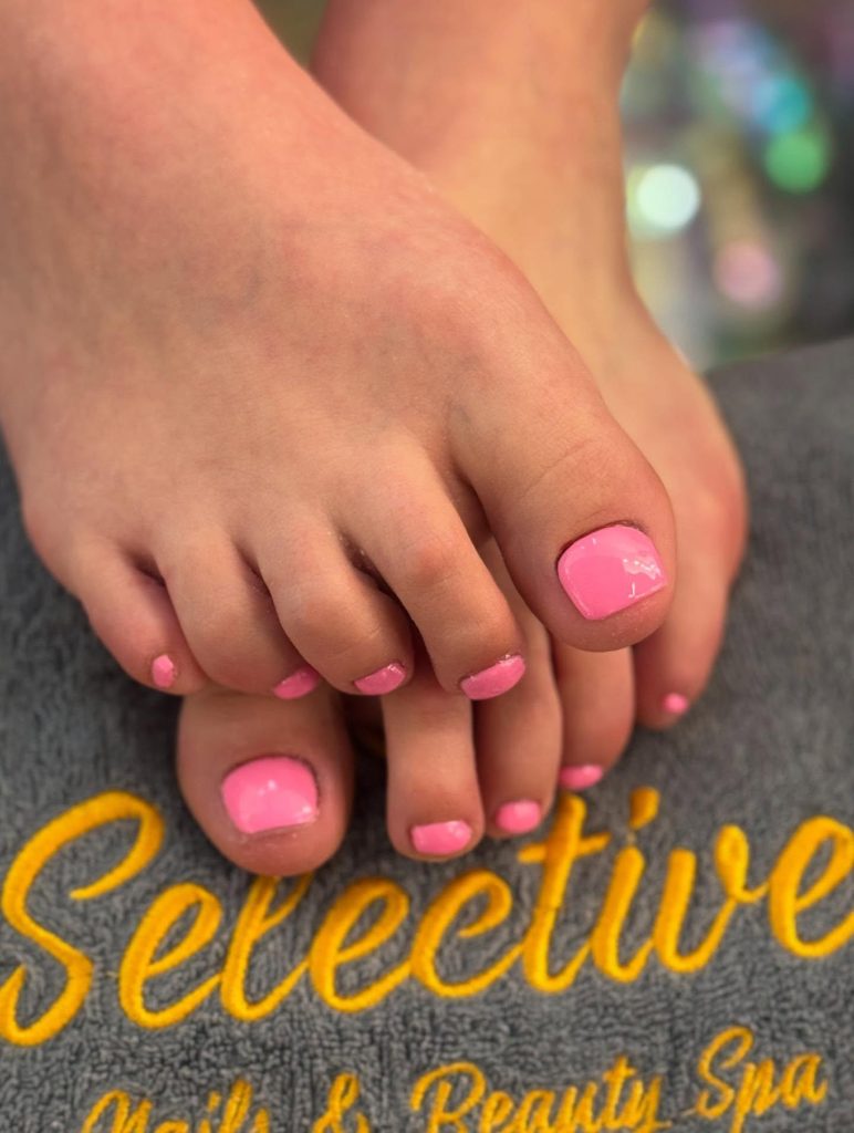Luxury Nail Bar & Spa Experience – Signature Manicure Pedicure Services