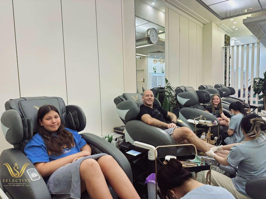 Website for Nail Salons – Professional Online Presence & Information