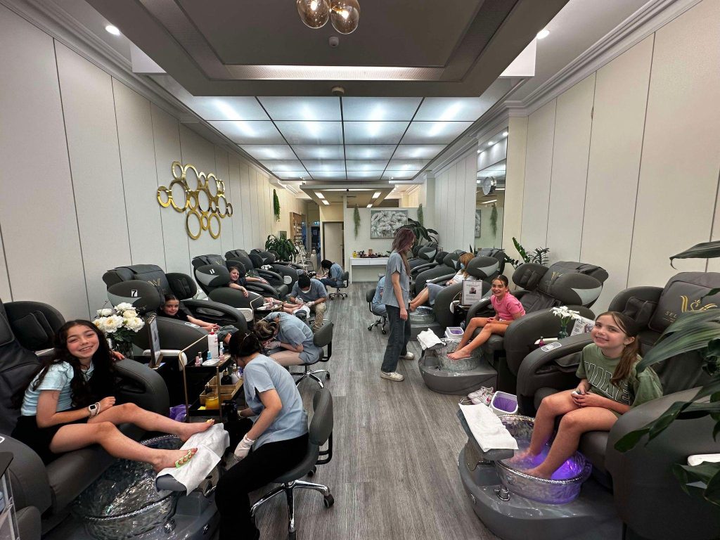 Best Nail Techs Directory – Skilled Artists & Portfolio Showcases